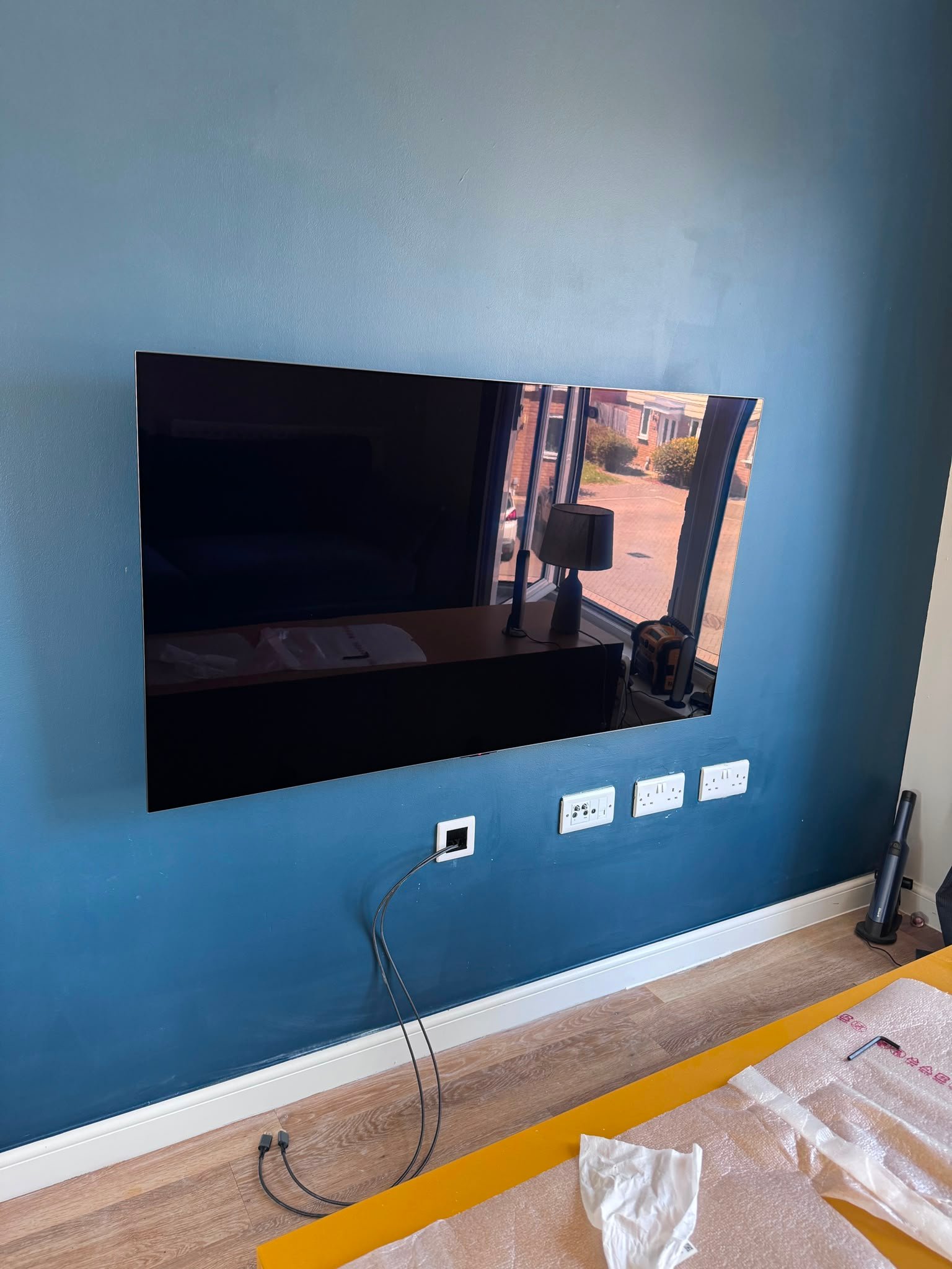 Wall mounted television installation in Eastleigh